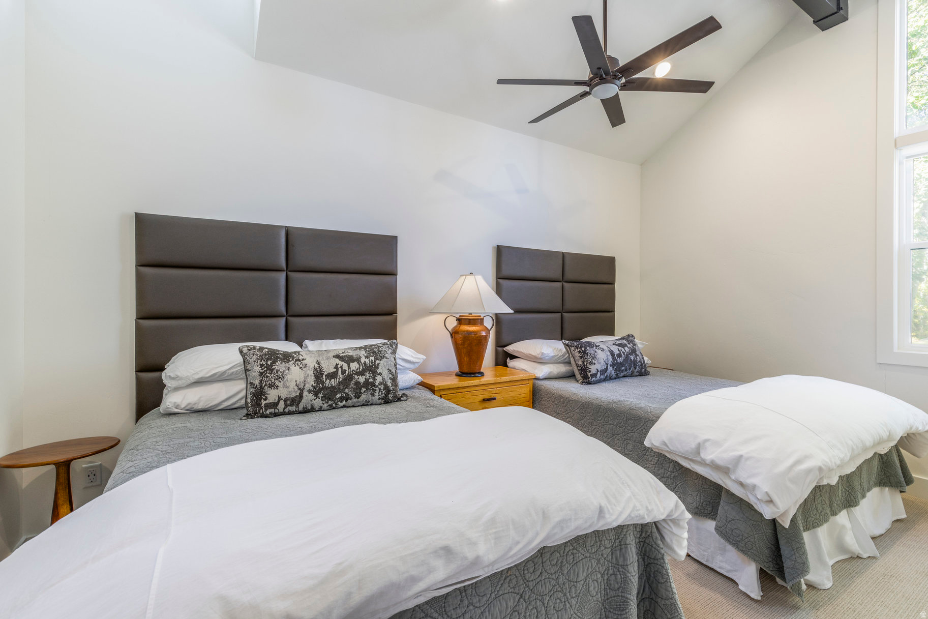 THREE KINGS - Residential