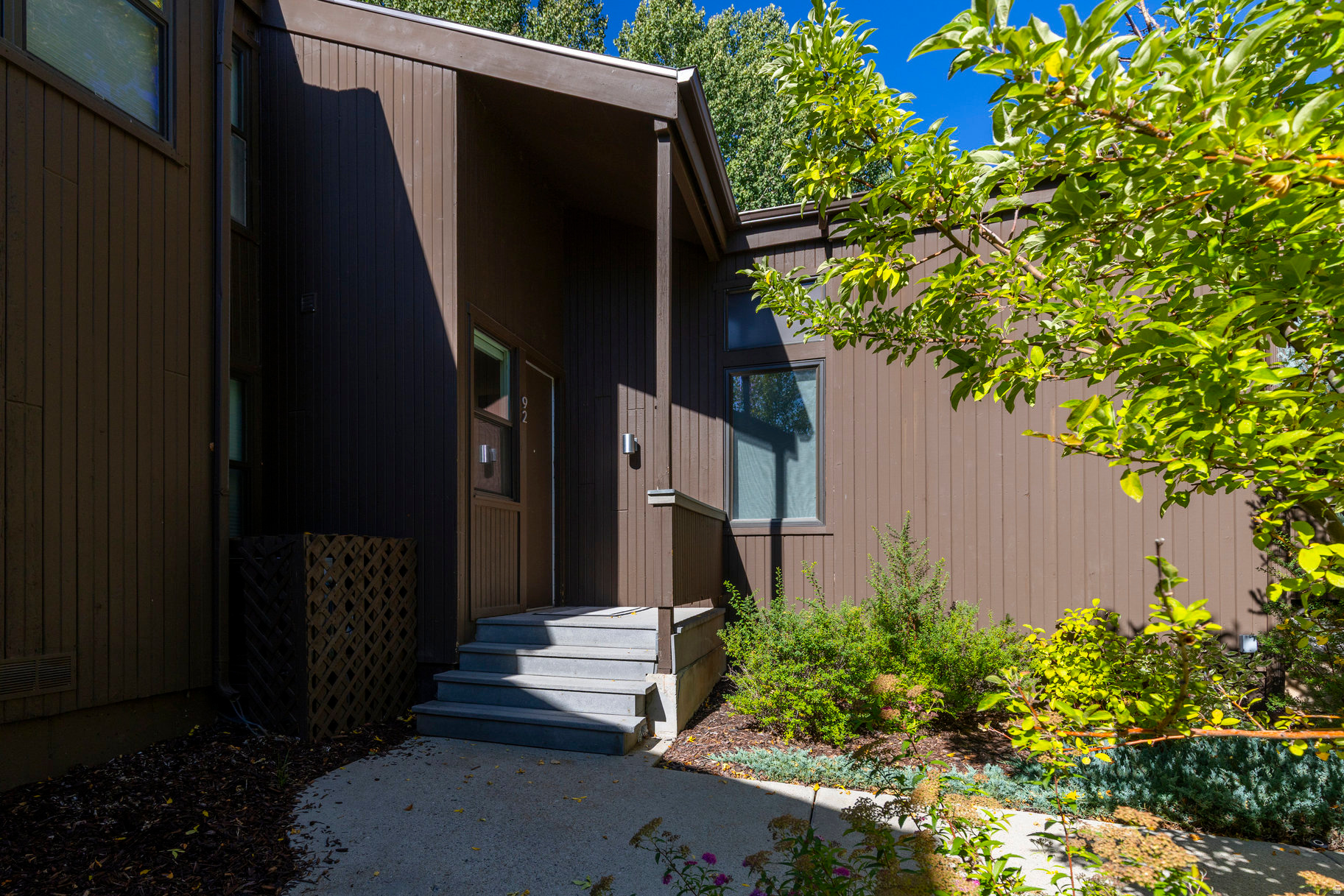 THREE KINGS - Residential