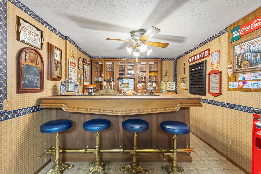 Photo of 5547 S 100 E, Washington Terrace, UT 84405 (MLS # 2119865)