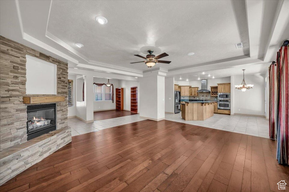 LA JOLLA HILLS AT GREEN SPRING 2 - Residential