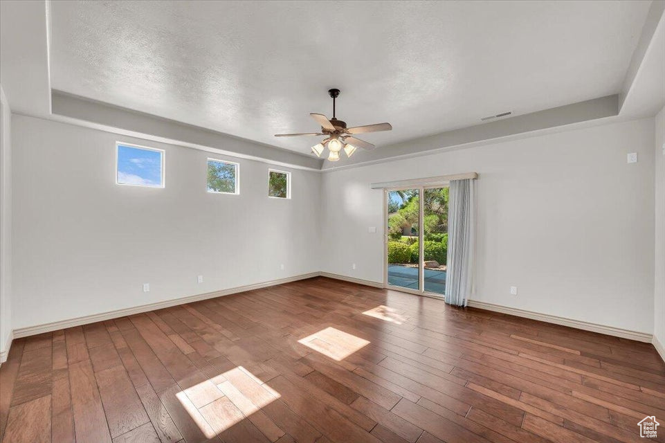 LA JOLLA HILLS AT GREEN SPRING 2 - Residential