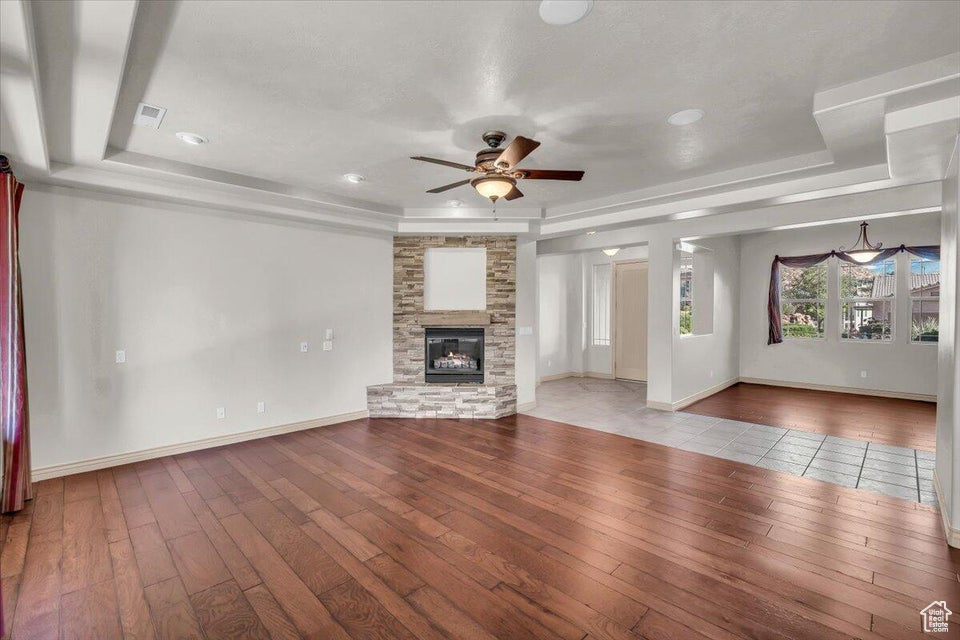 LA JOLLA HILLS AT GREEN SPRING 2 - Residential