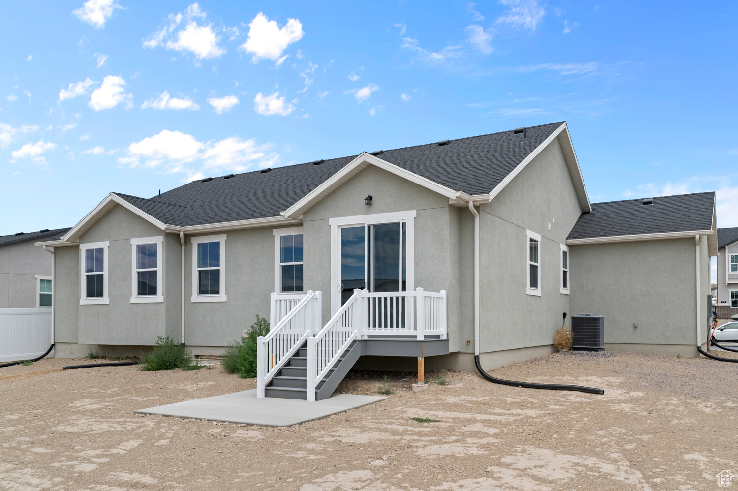 OVERLAND COLLECTION V2 264 - Residential