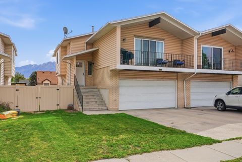 Photo of 4727 S XANADU CIR, Taylorsville, UT 84123 (MLS # 2154449)