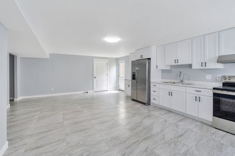 Tiny photo for 701 S CROOKET POST WAY W, Saratoga Springs, UT 84045 (MLS # 2138840)