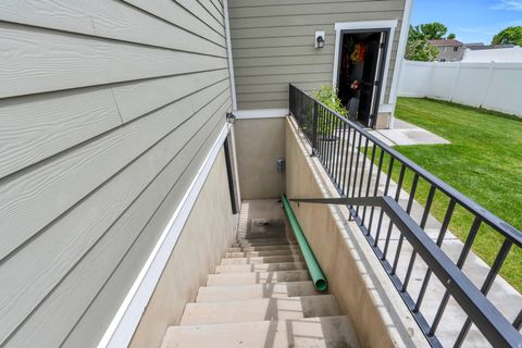 Tiny photo for 701 S CROOKET POST WAY W, Saratoga Springs, UT 84045 (MLS # 2138840)