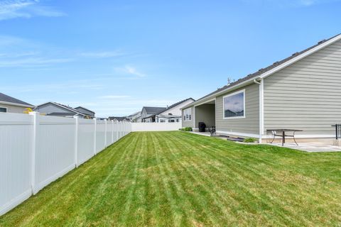 Tiny photo for 701 S CROOKET POST WAY W, Saratoga Springs, UT 84045 (MLS # 2138840)