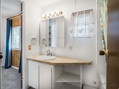 Tiny photo for 200 E 400 S #5, Washington, UT 84780 (MLS # 2143119)