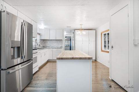 Tiny photo for 200 E 400 S #5, Washington, UT 84780 (MLS # 2143119)