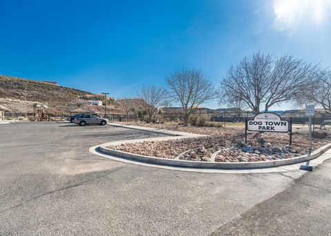 Tiny photo for 200 E 400 S #5, Washington, UT 84780 (MLS # 2143119)