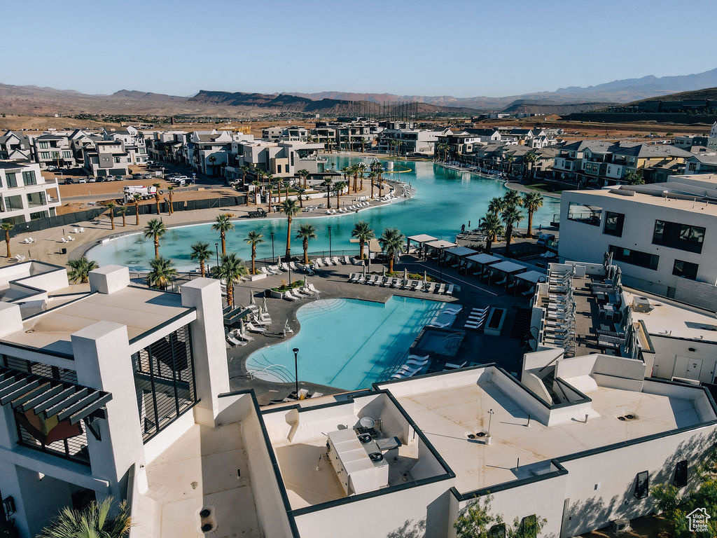 COVE CONDOMINIUMS A - Residential