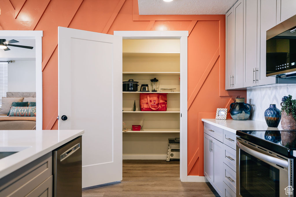 COVE CONDOMINIUMS A - Residential