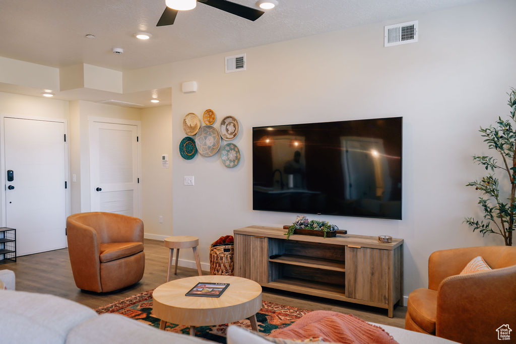 COVE CONDOMINIUMS A - Residential