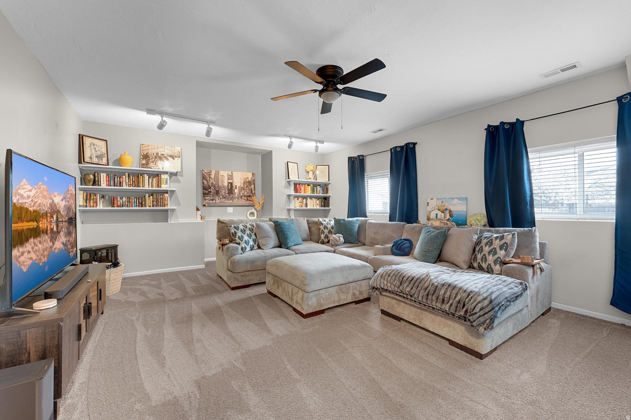 OQUIRRH SHADOWS - Residential