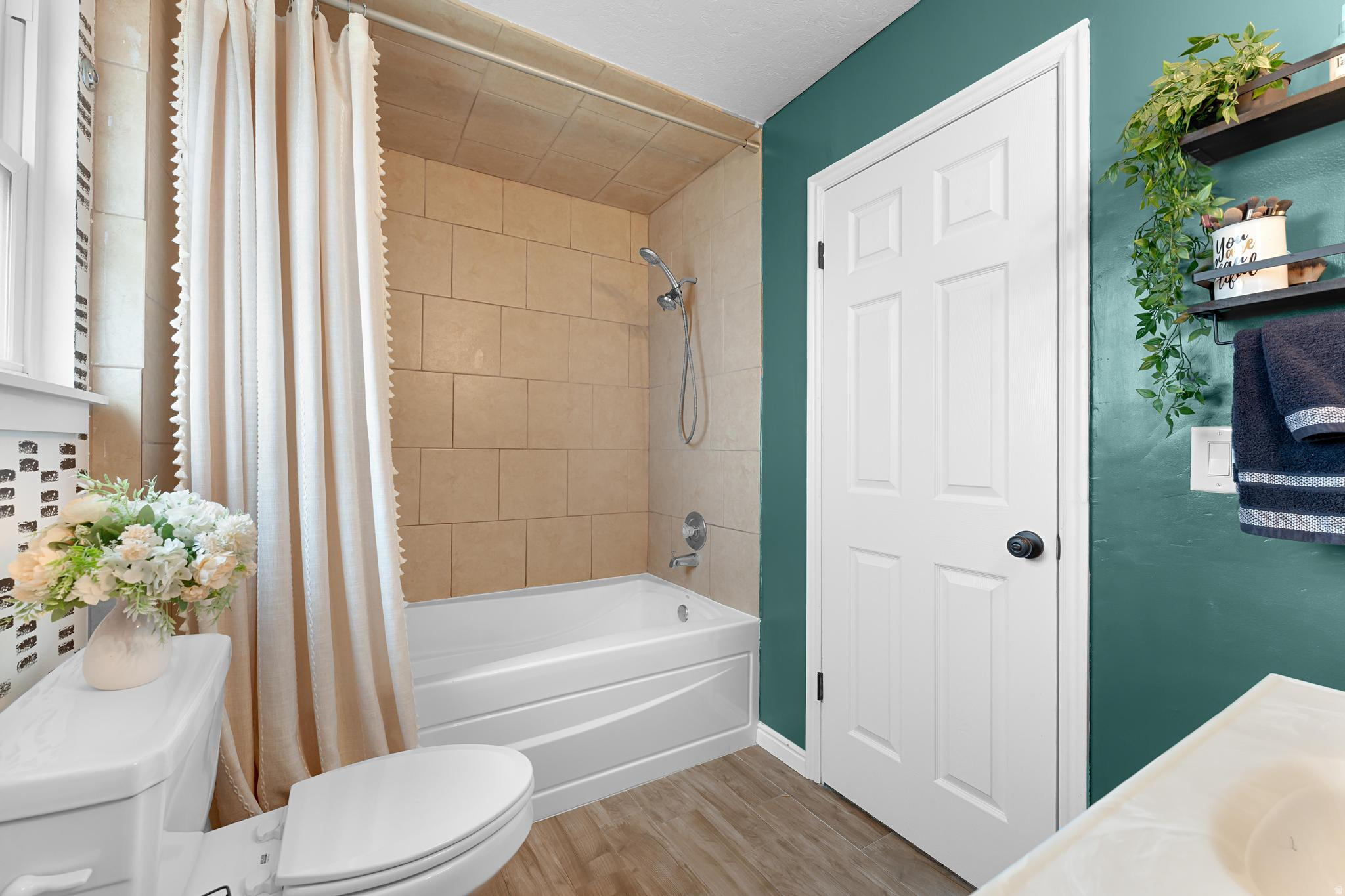 OQUIRRH SHADOWS - Residential