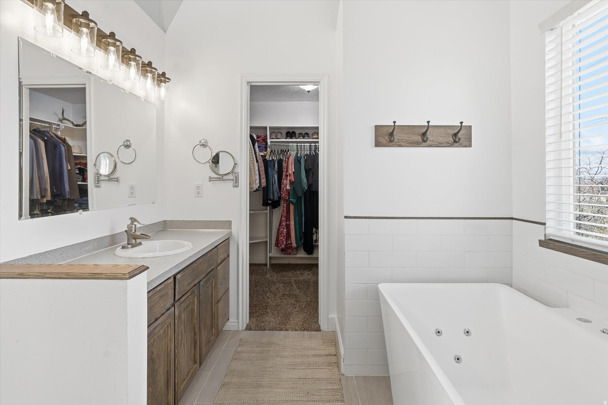 PEACH TREE ESTATES - Residential