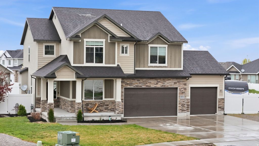 Photo of 5115 N CAMBRIDGE WAY, Stansbury Park, UT 84074 (MLS # 2149505)