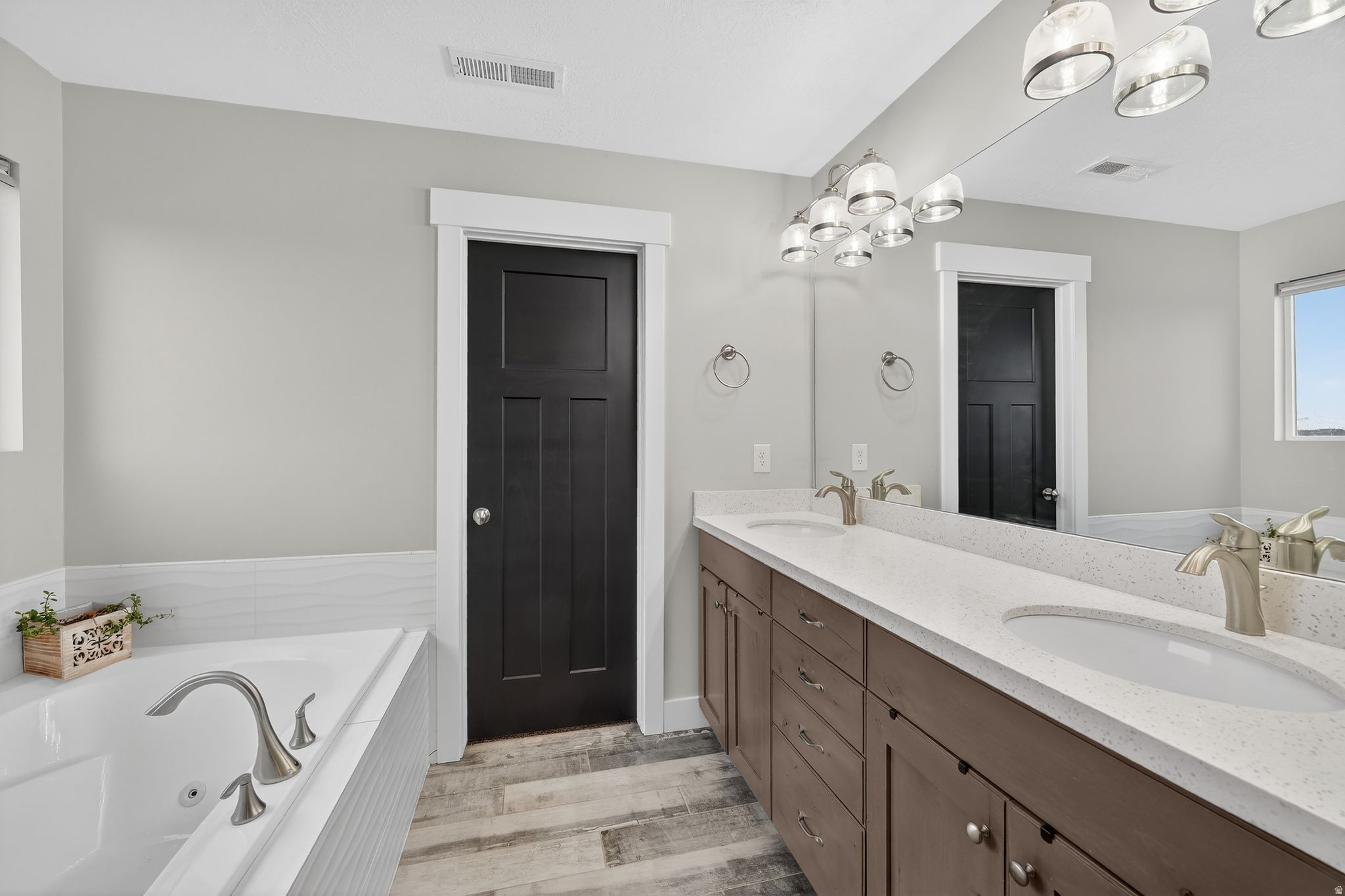 THE RESERVE - Residential