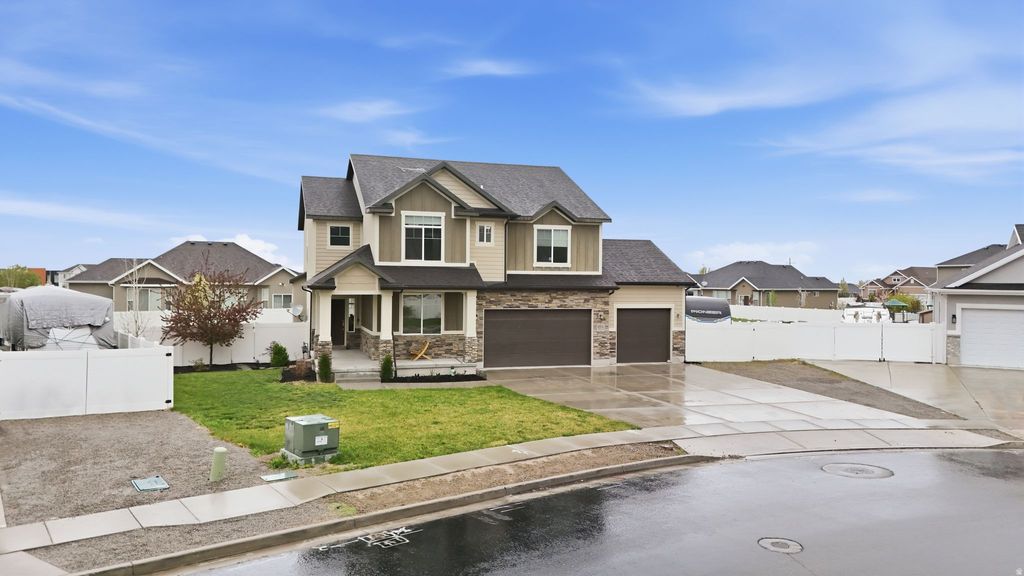 Photo of 5115 N CAMBRIDGE WAY, Stansbury Park, UT 84074 (MLS # 2149505)