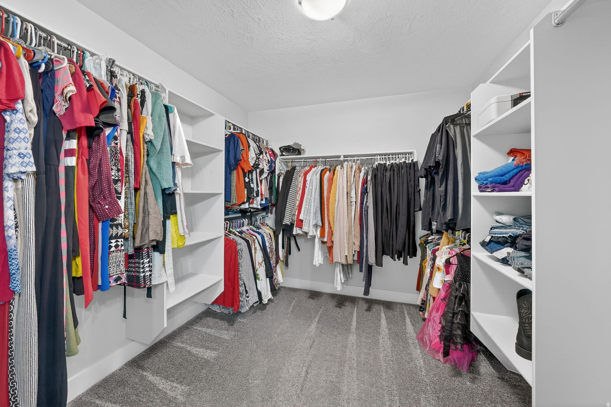 THE RESERVE - Residential