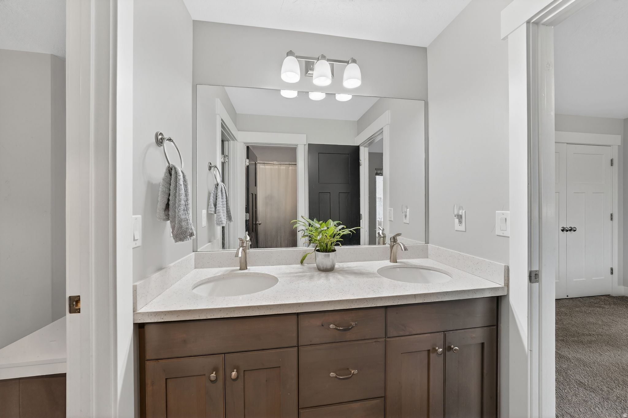 THE RESERVE - Residential