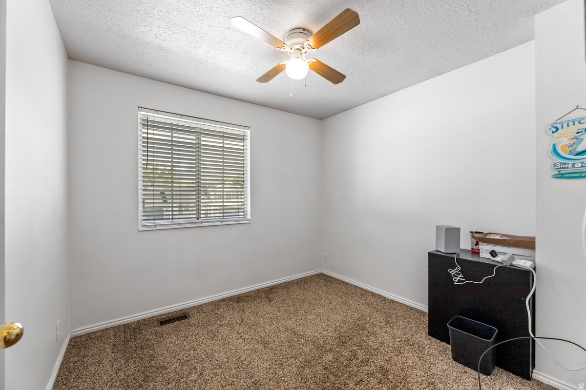 STRAWBERRY POINTE - Residential