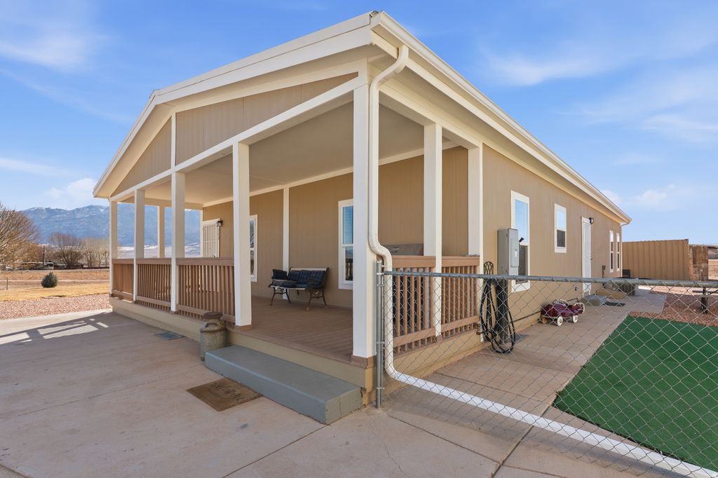 Photo of 323 W 400 N, Central Valley, UT 84754 (MLS # 2135946)