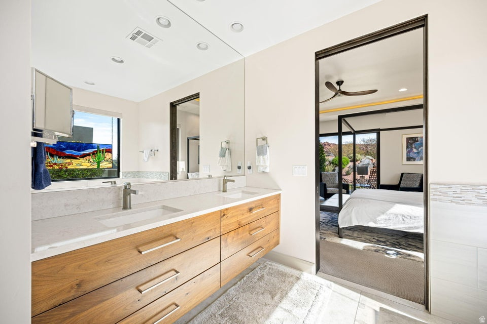 RESERVE OF ENTRADA SNOW CANYON EST A - Residential