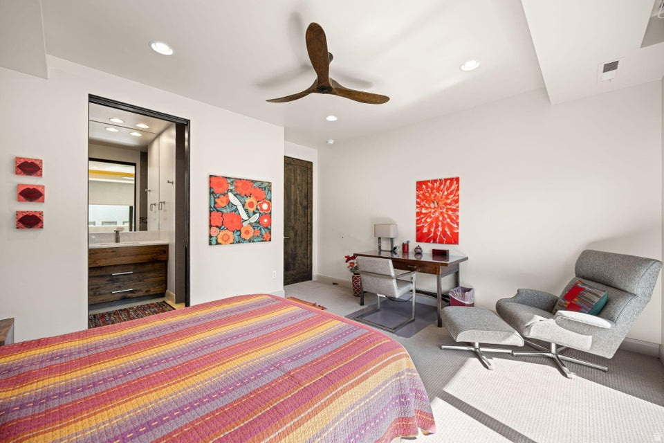 RESERVE OF ENTRADA SNOW CANYON EST A - Residential