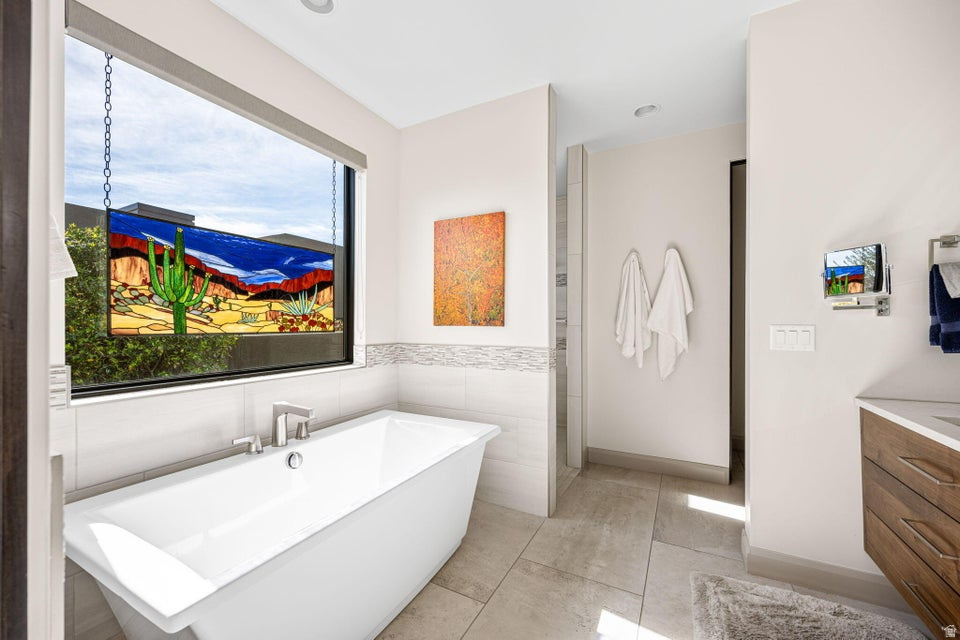 RESERVE OF ENTRADA SNOW CANYON EST A - Residential