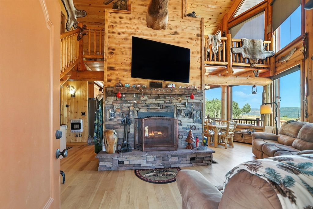 Photo of 42 HIDE OUT, Avon, UT 84328 (MLS # 2152649)