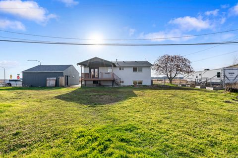 Tiny photo for 3475 S BLUFF RD, Syracuse, UT 84075 (MLS # 2127294)