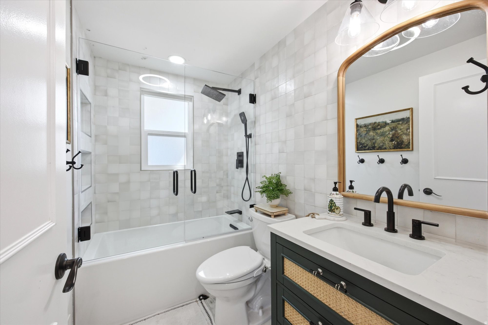 FULLER GARDENS - Residential