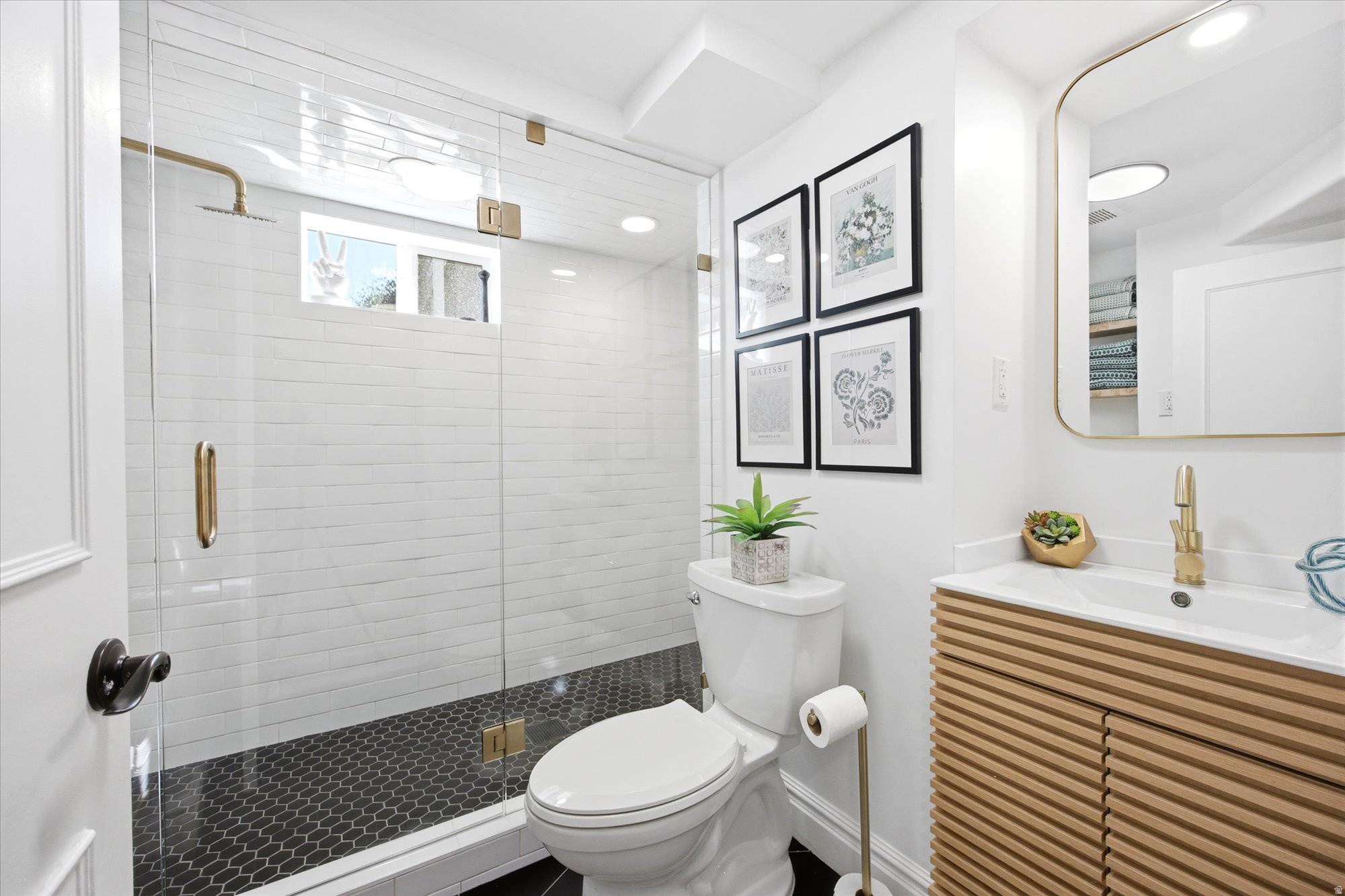 FULLER GARDENS - Residential