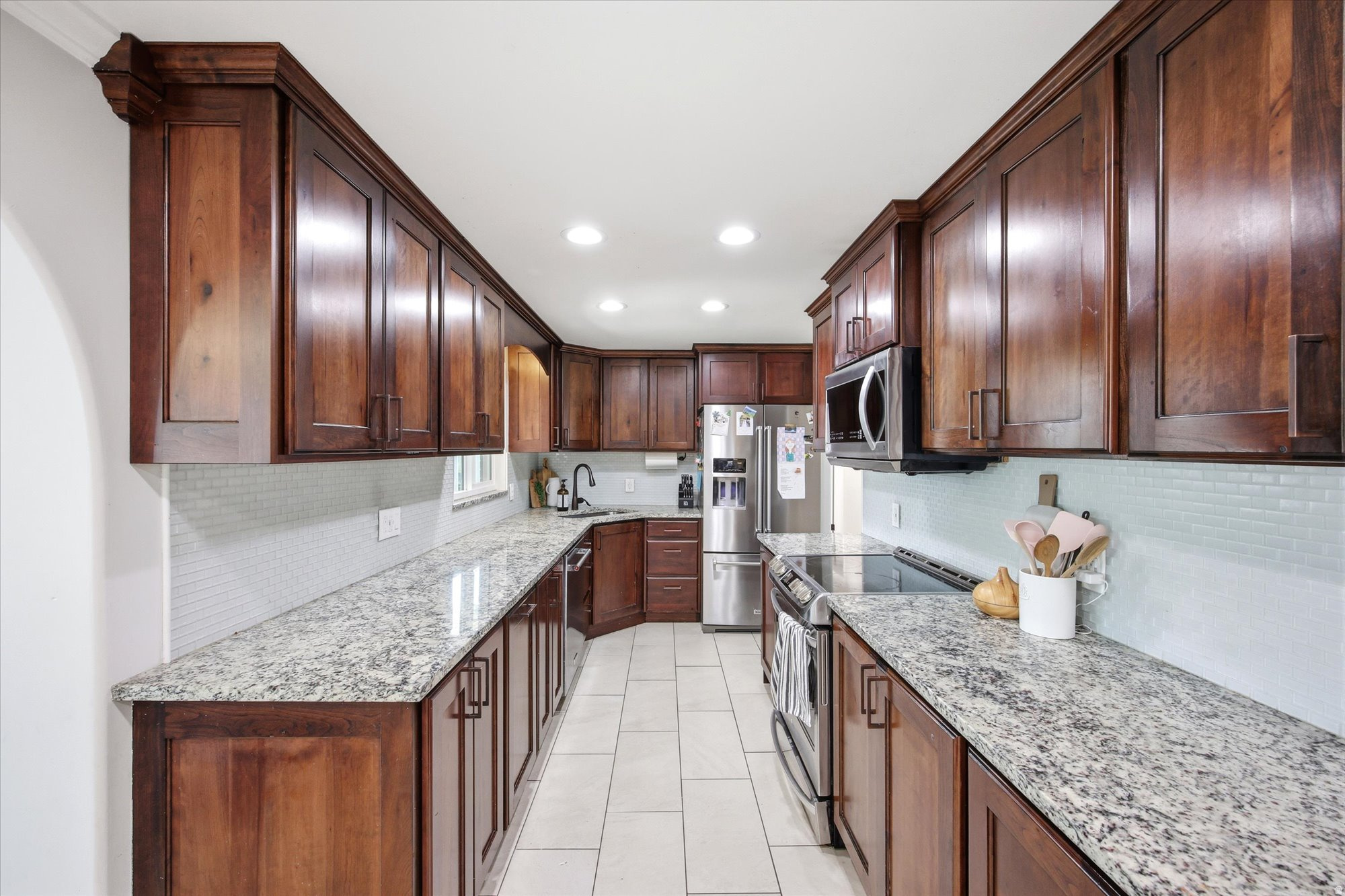 FULLER GARDENS - Residential