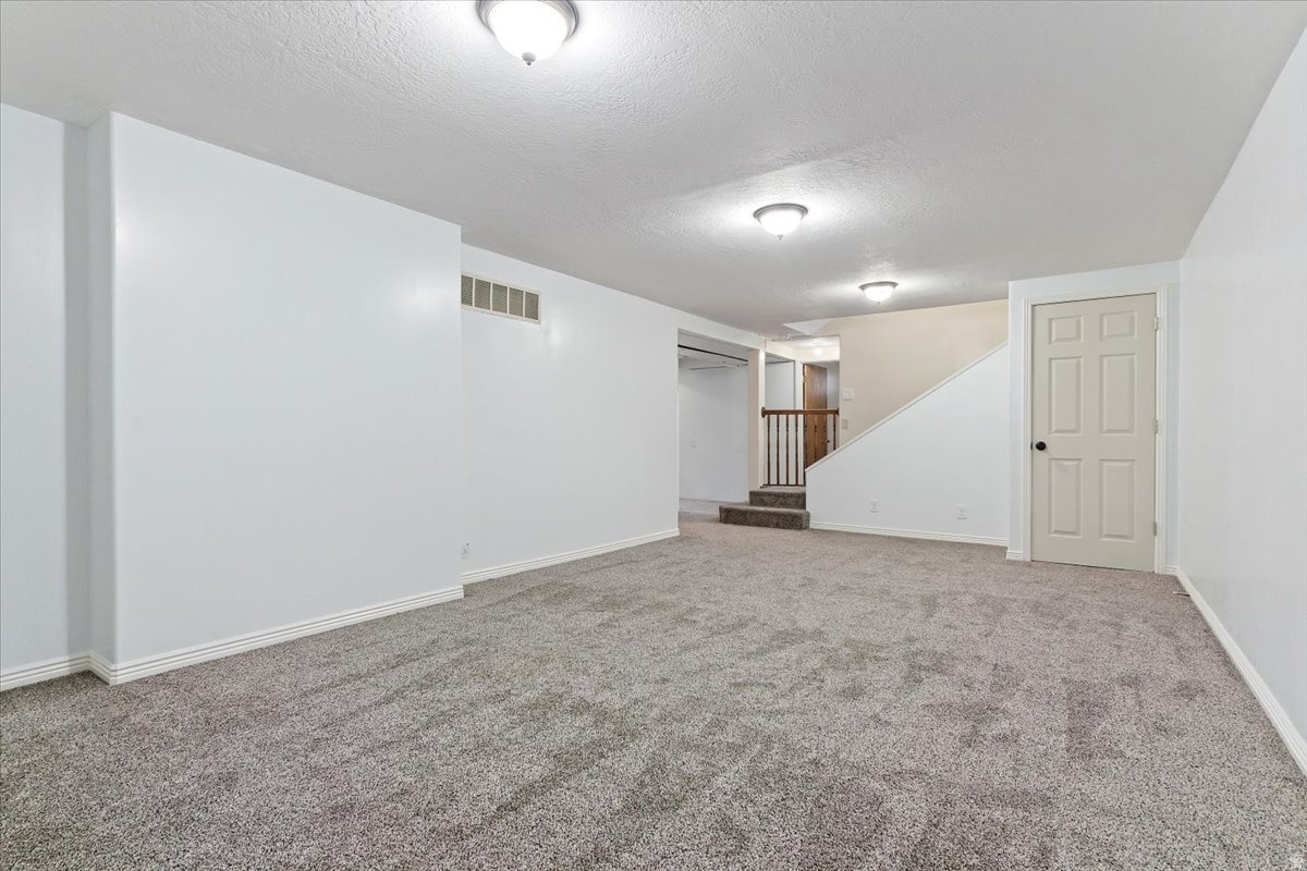 MEADOW HEIGHTS SUB - Residential