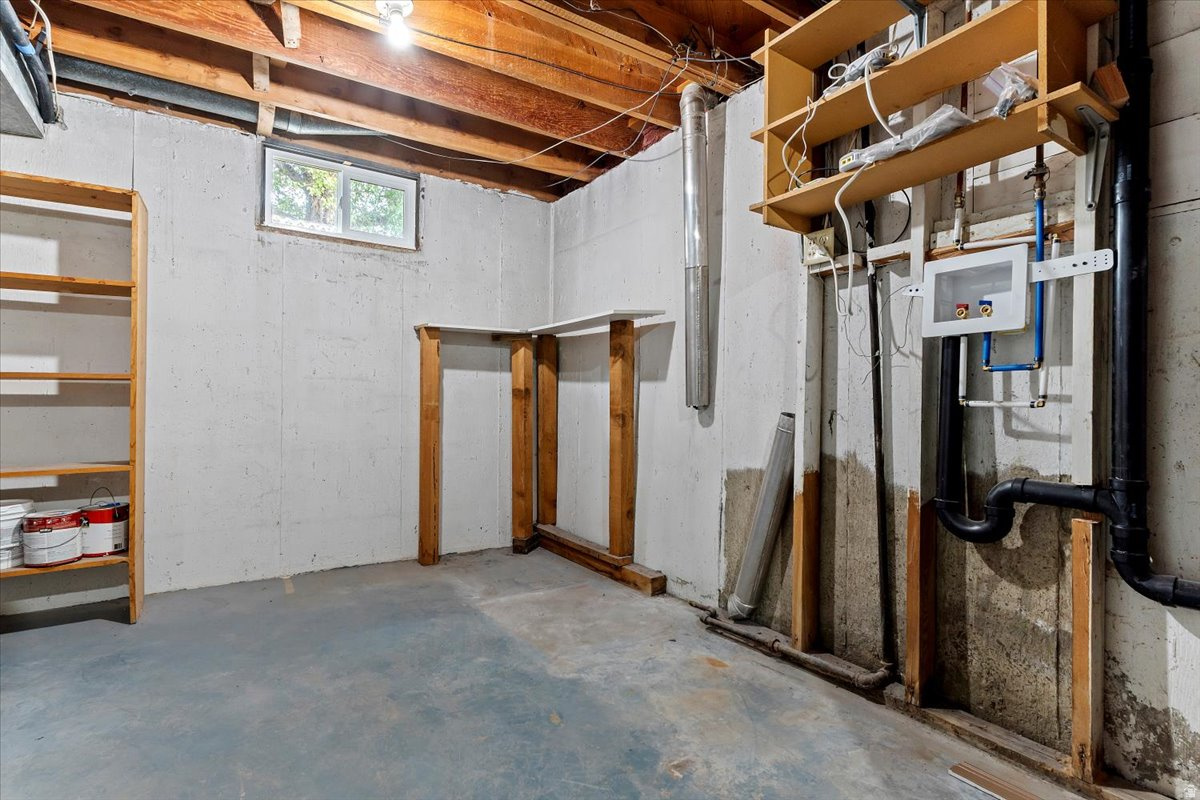 MEADOW HEIGHTS SUB - Residential