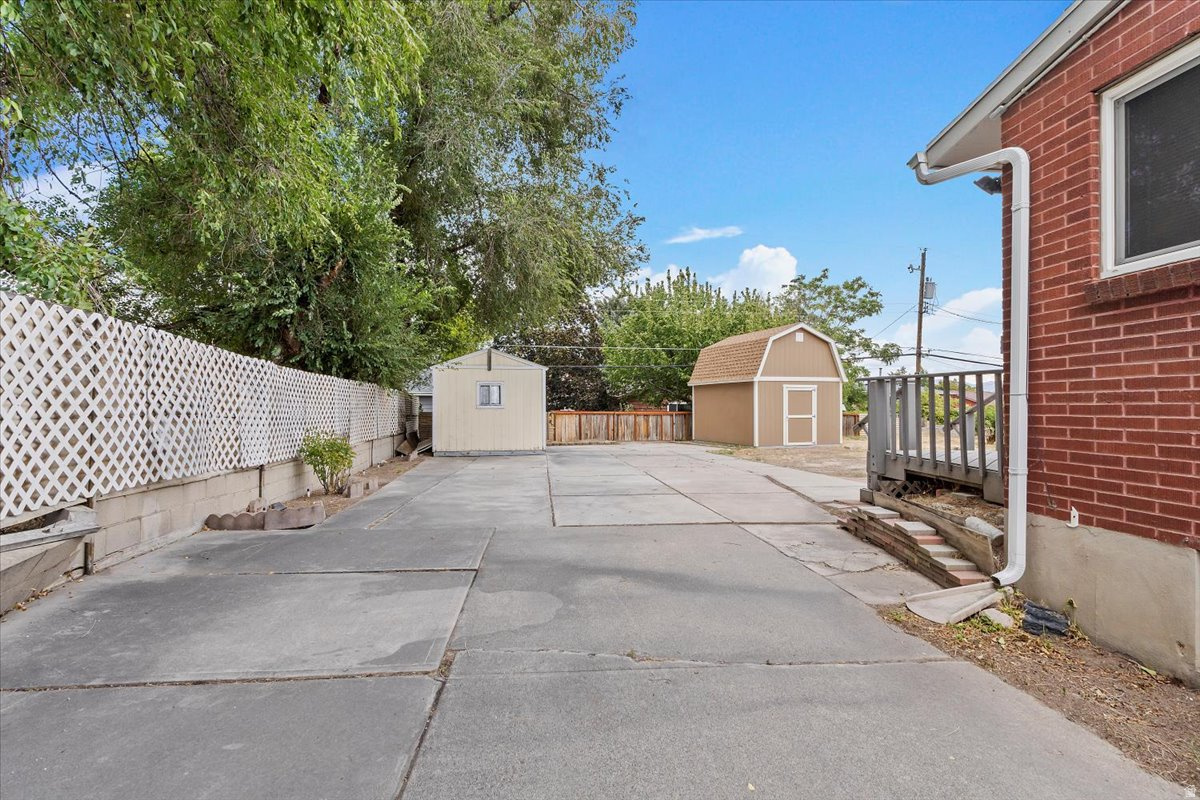 MEADOW HEIGHTS SUB - Residential