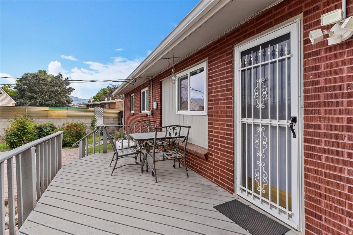 MEADOW HEIGHTS SUB - Residential