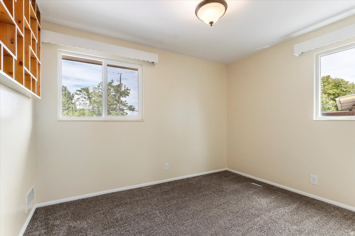 MEADOW HEIGHTS SUB - Residential