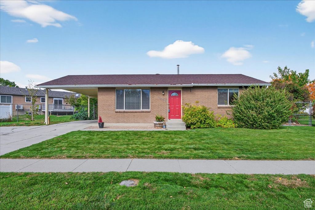 Photo of 3962 W MISTY DR, Taylorsville, UT 84129 (MLS # 2118324)