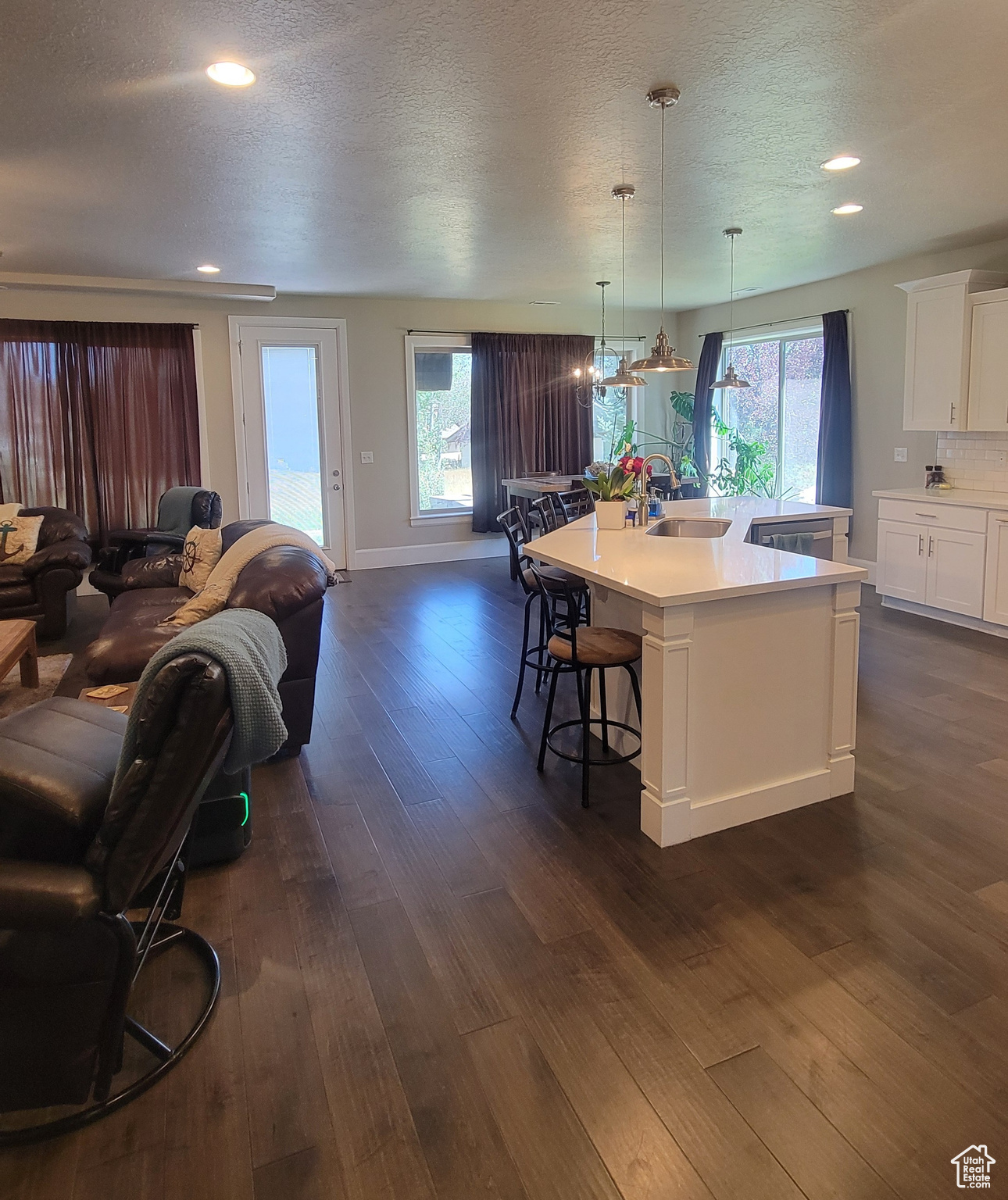 SCOTCH FIELDS - Residential