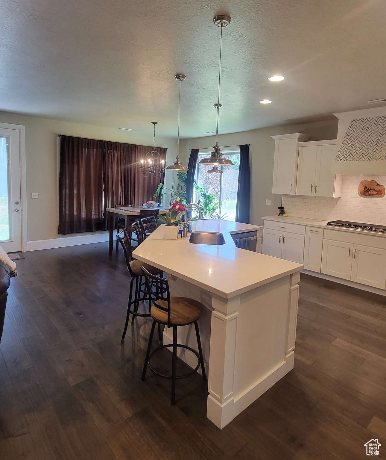 SCOTCH FIELDS - Residential