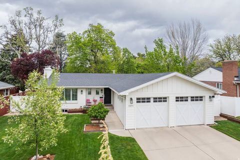 Tiny photo for 1971 E TERRA LINDA DR, Holladay, UT 84124 (MLS # 2152169)