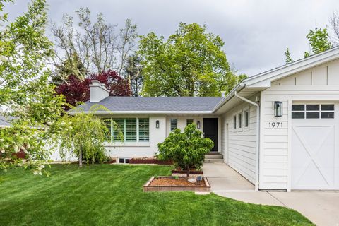 Tiny photo for 1971 E TERRA LINDA DR, Holladay, UT 84124 (MLS # 2152169)