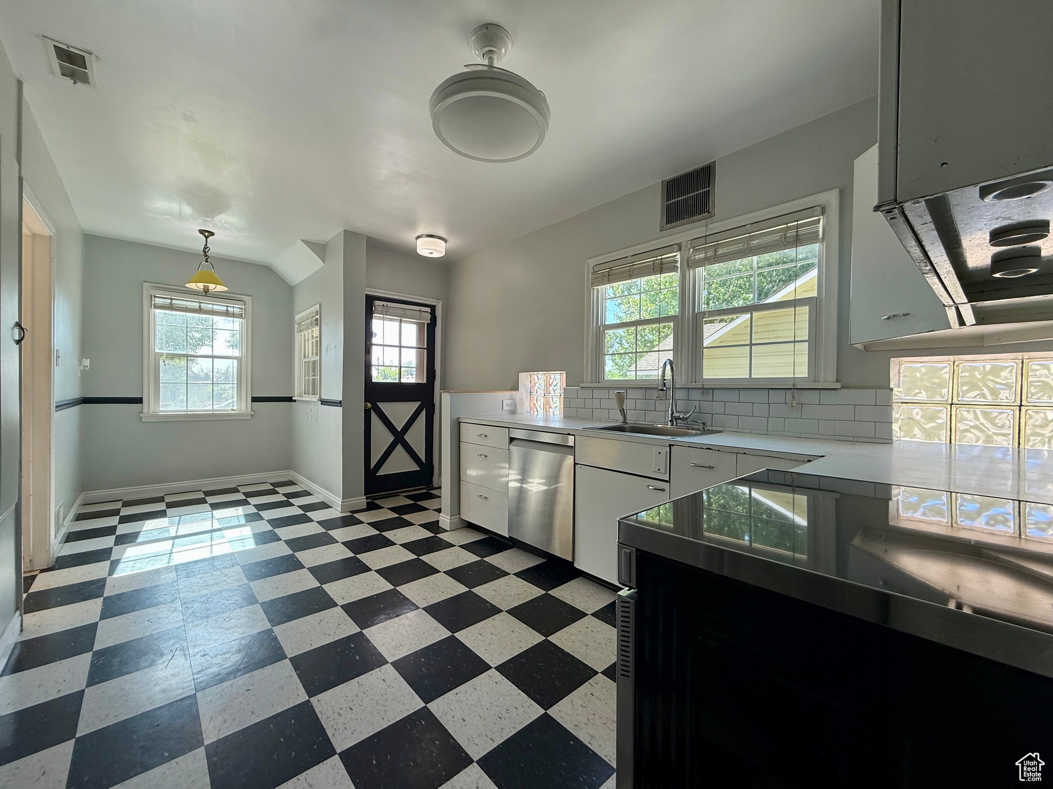 169 N State St, Roosevelt, Utah image 15