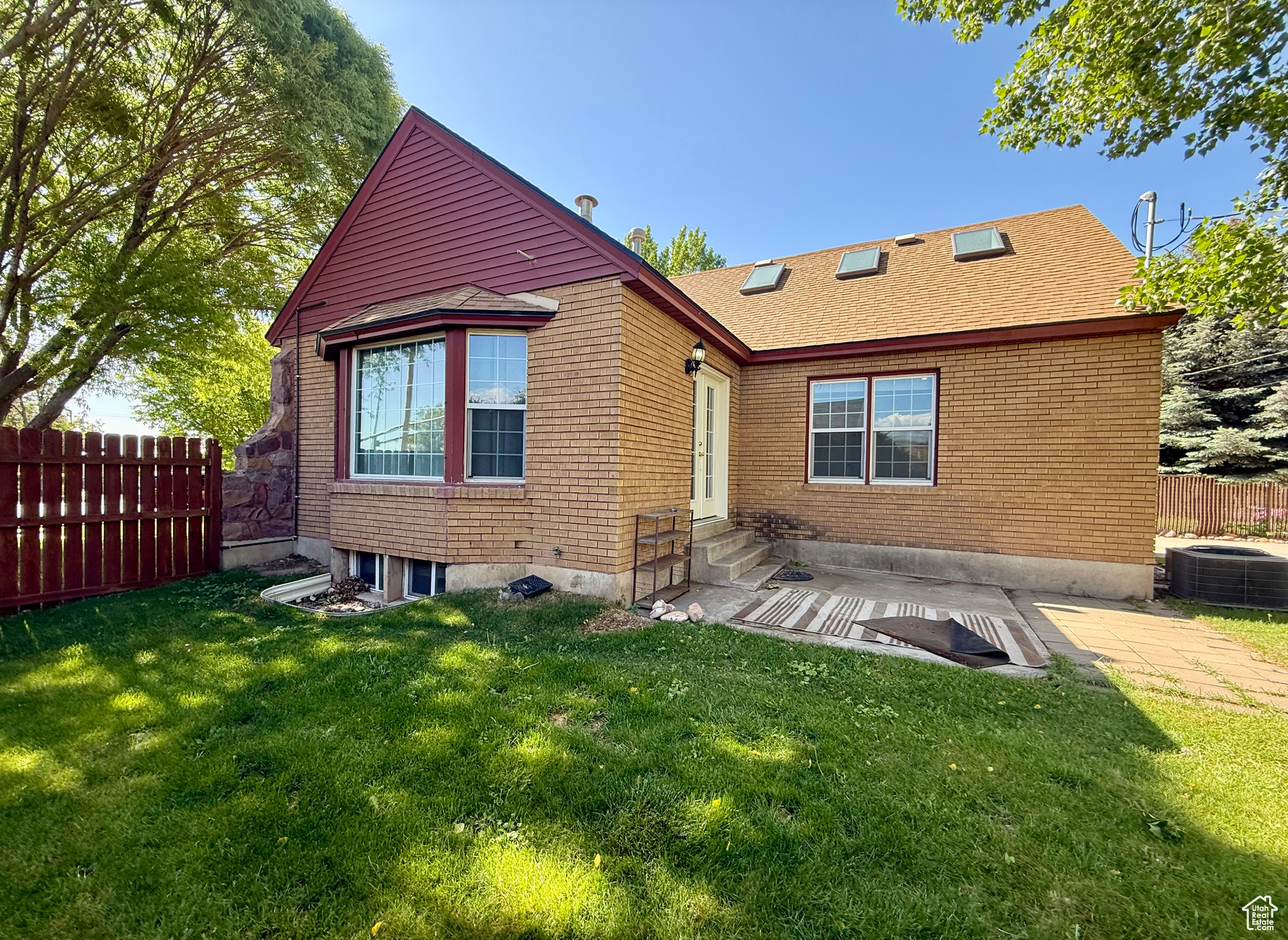 169 N State St, Roosevelt, Utah image 3