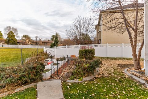 Tiny photo for 888 W ROCKHILL POINT CV, Taylorsville, UT 84123 (MLS # 2126411)