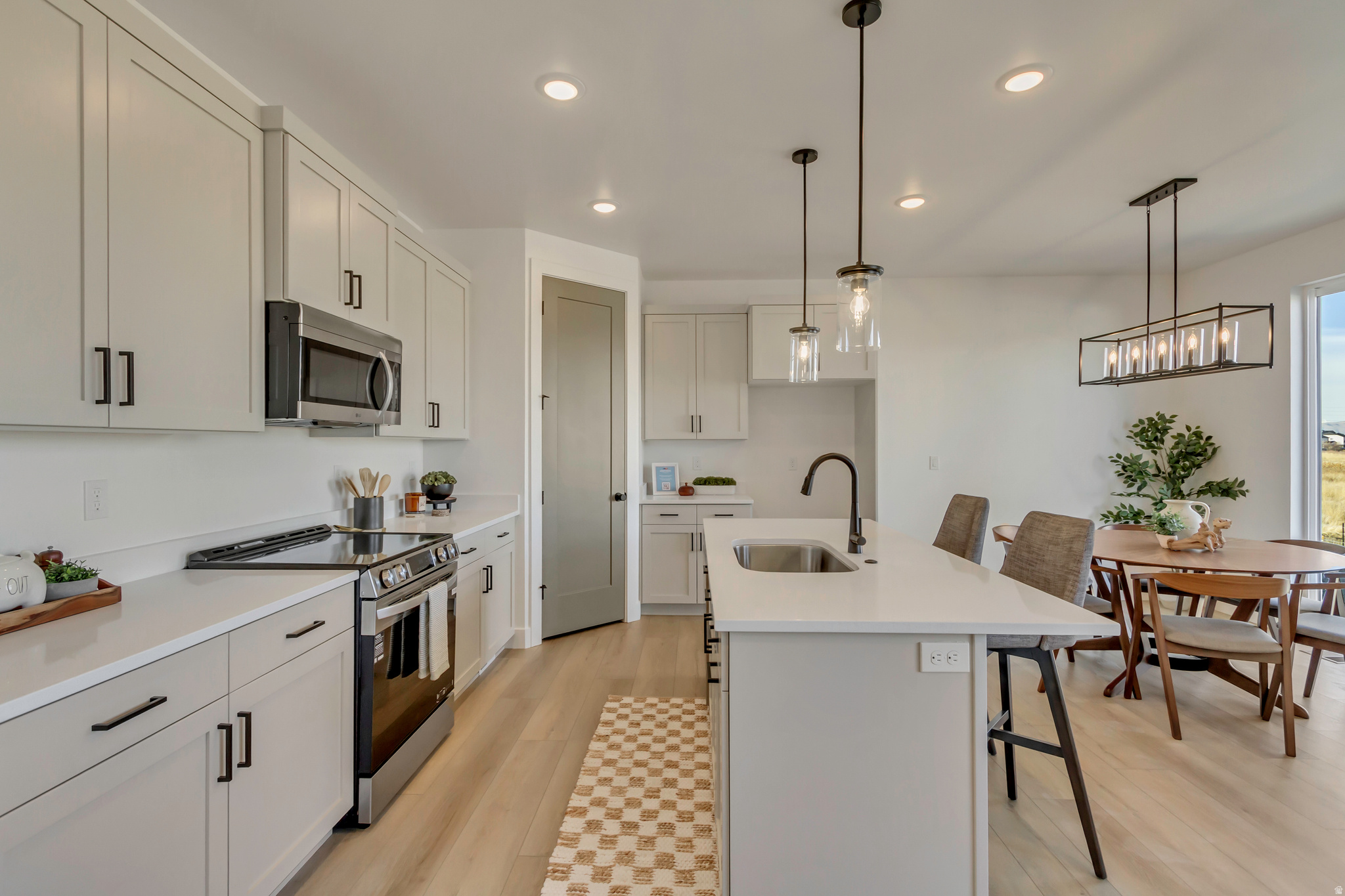 ARROWHEAD RANCH - Residential