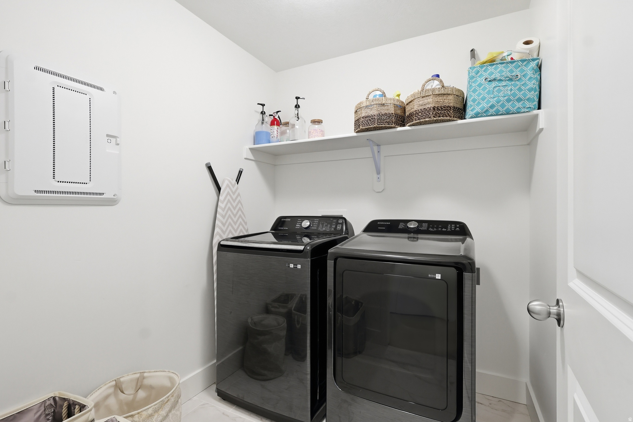 MEADOWBROOK - Residential